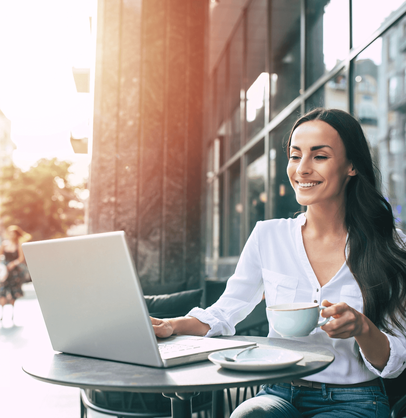 What Are The ESIM Benefits For Business Travellers Ubigi