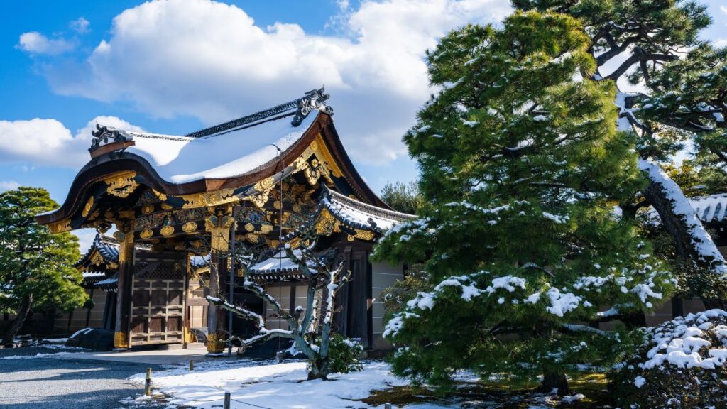 Ubigi blog winter christmas destinations japan winter kyoto