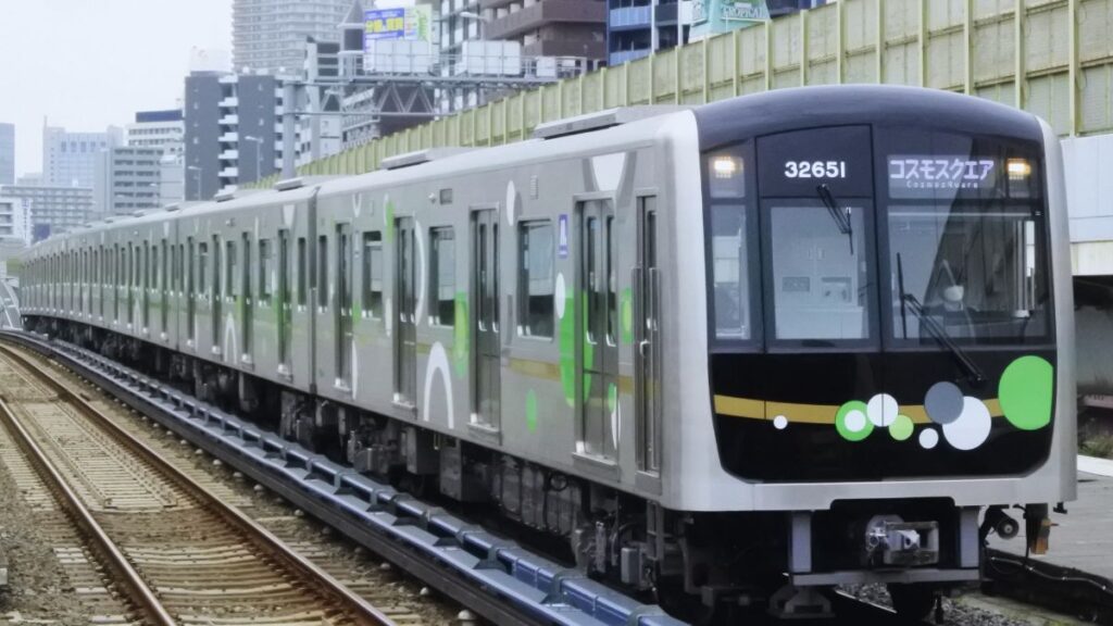 Visit Osaka Transport tips metro subway bus