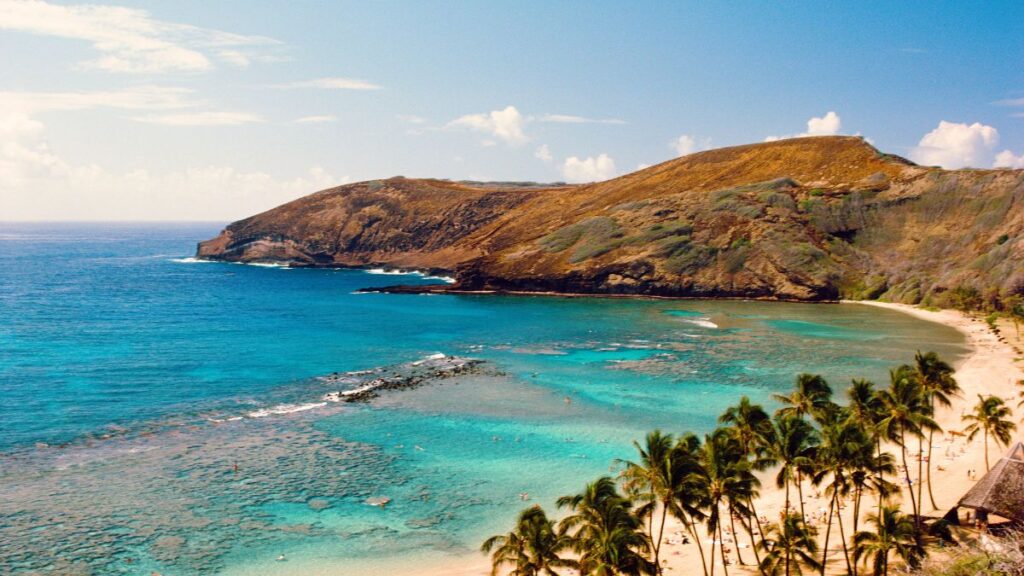 ubigi travel blog Romantic Escapes Valentine Day Americas Maui Hawaii