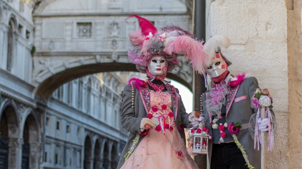 Ubigi Travel Blog Visit Venice Itinerary Carnival