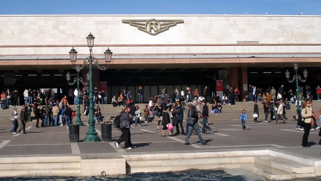 Ubigi Travel Blog Visit Venice Itinerary Travel tips navigating train car