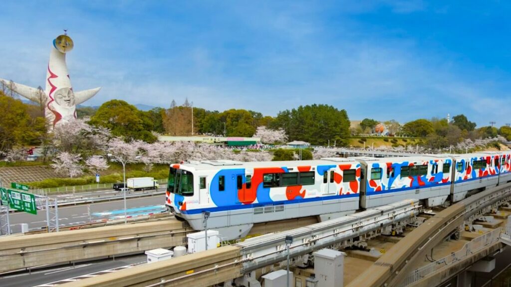 Osaka subway jr line public transports