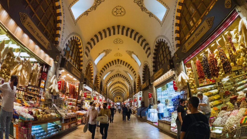 Eat in Istanbul Explore Grand Bazaar in Istanbul