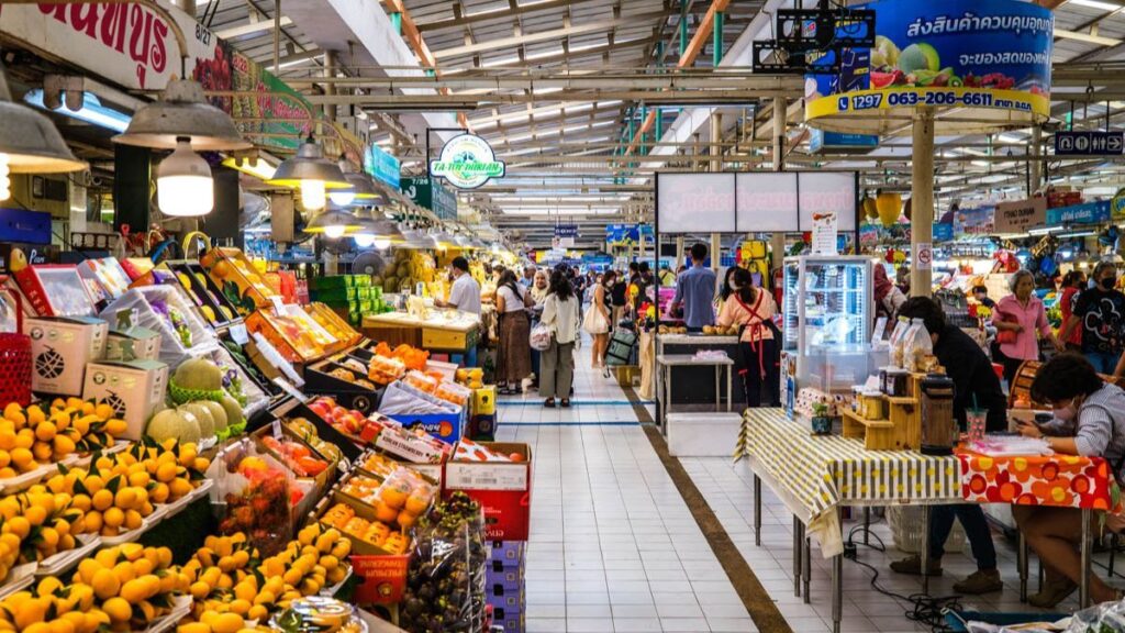 Where to eat in Bangkok? Visit Or Tor Kor Market for fresh fruits