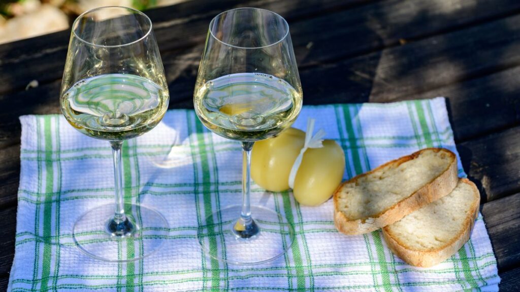 Go for wine tasting in the vineyards on Lazio
