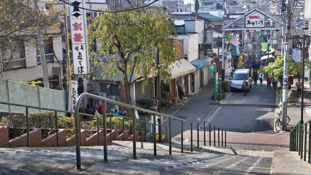 Experience the pre-war Tokyo in Yanaka