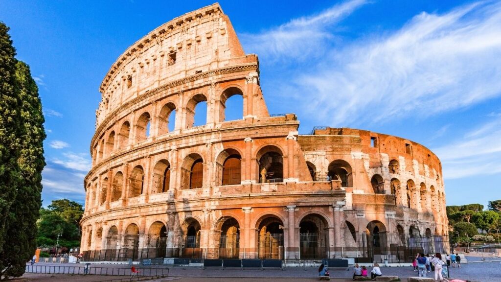 10 Essential Apps to Elevate Your Trip to Italy