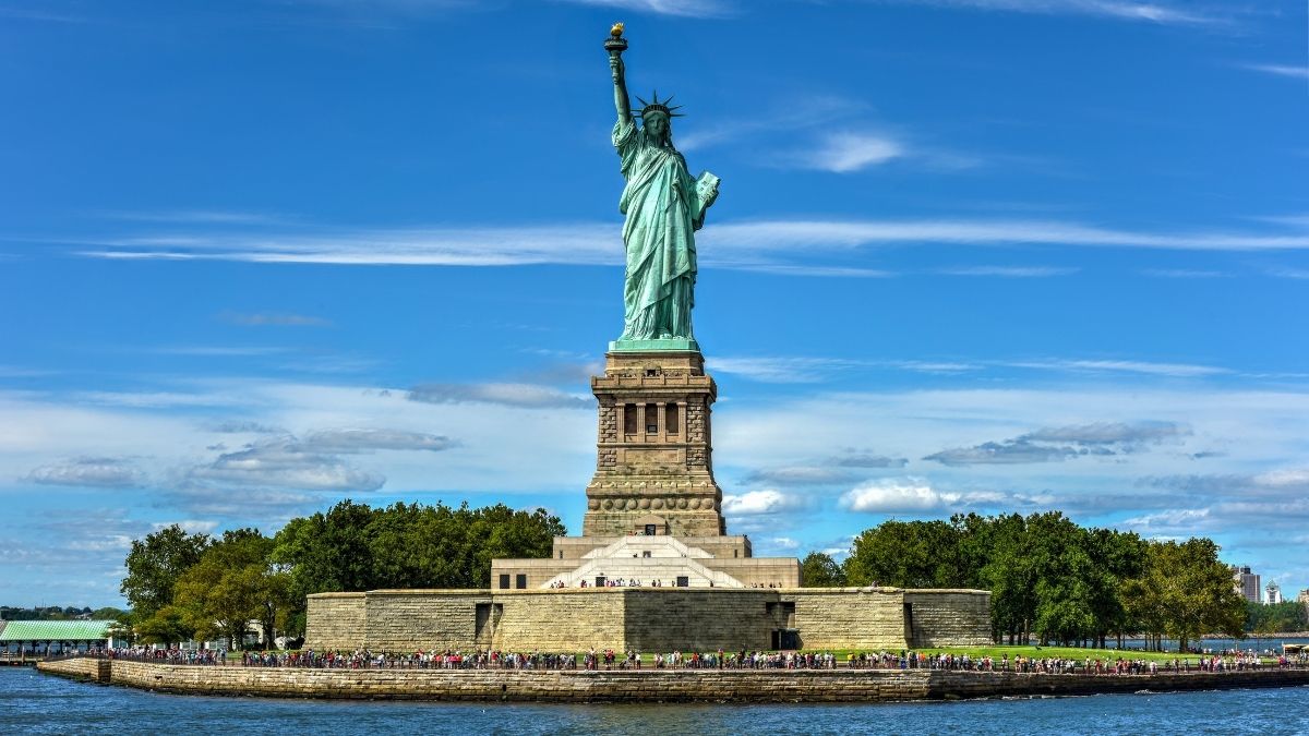 Explore New York effortlessly by choosing a perfect place to stay in