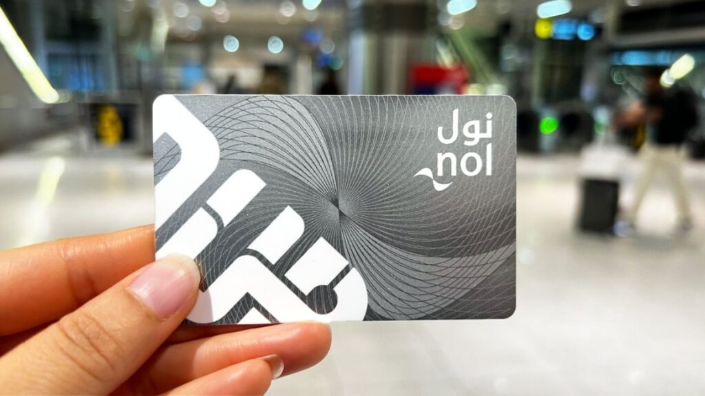 ドバイでNOLカードを買って、お気に入りのグルメスポットを巡ろう