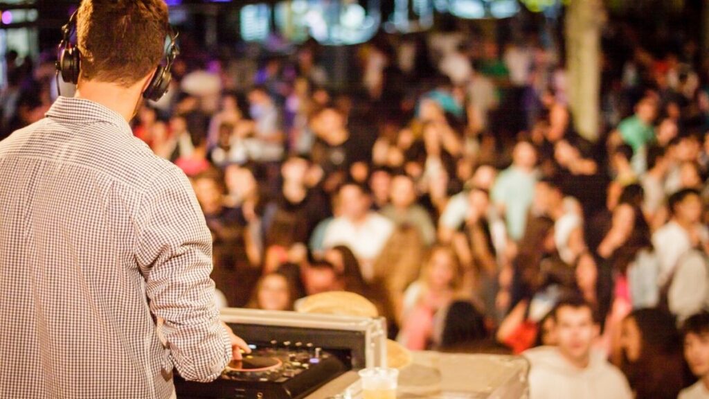 Sonar and OffSonar festival features a lot of local artists; don't miss out!