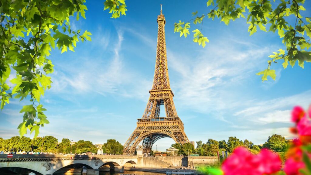What are essential french travel phrases?