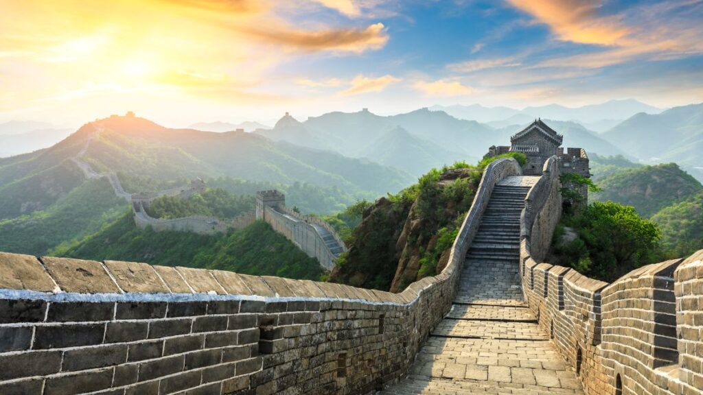 10 Unforgettable Experiences to Try in China : Great Wall of China