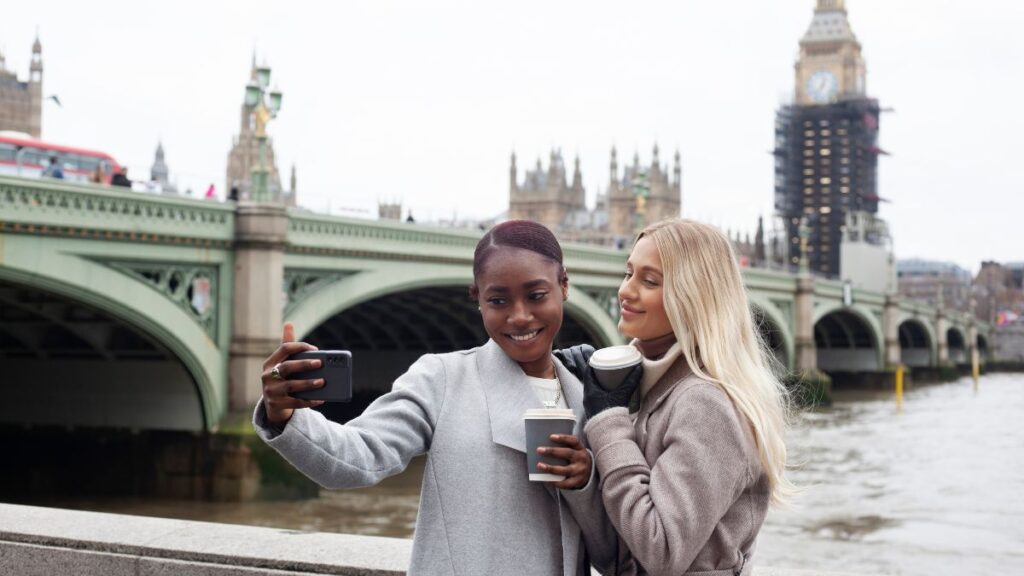 10 Essential Travel Tips for Americans Visiting London- Learning British slangs will help in making friends in London