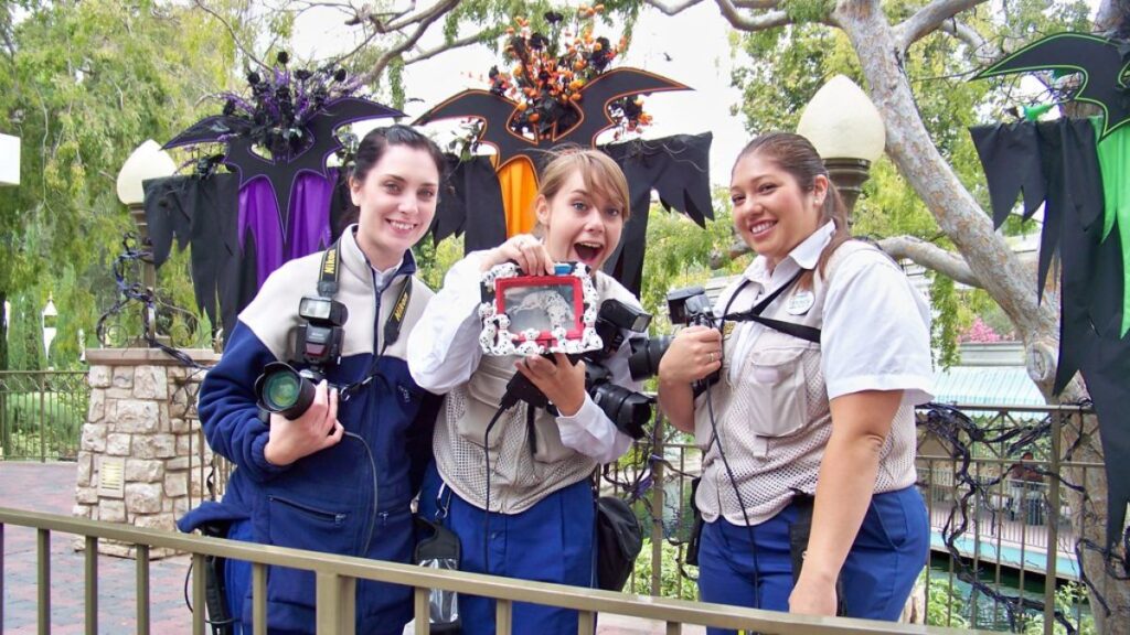 Don't forget to use PhotoPass for your photos in Disneyland