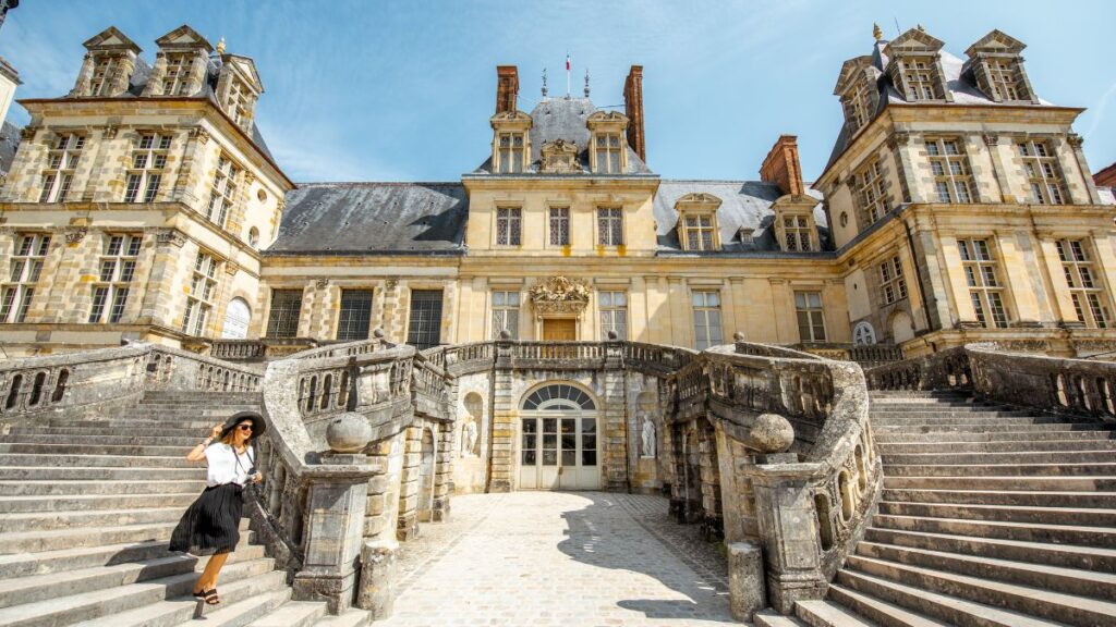 Fontainebleau Forest and Palace in a romantic getaway from Paris