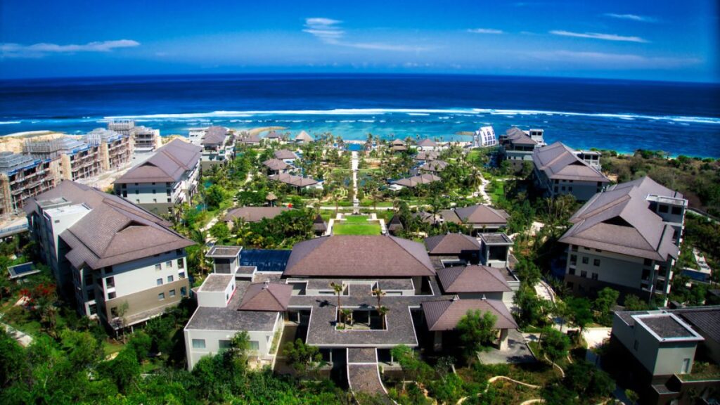 Ritz-Carlton, Bali has great rooms and easy access to the beaches
