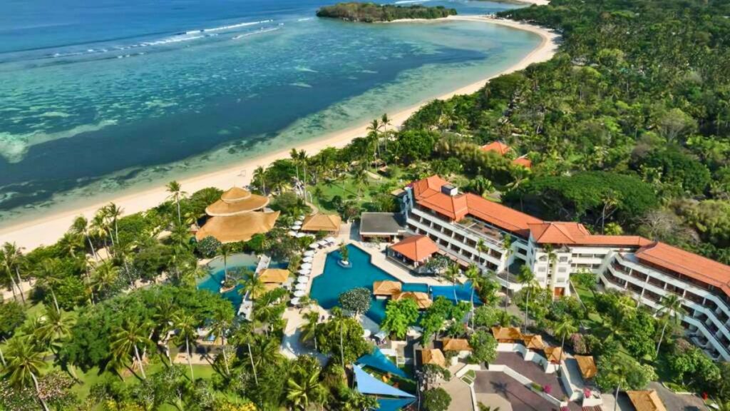 Sofitel Bali resort has a 7km beachfront path