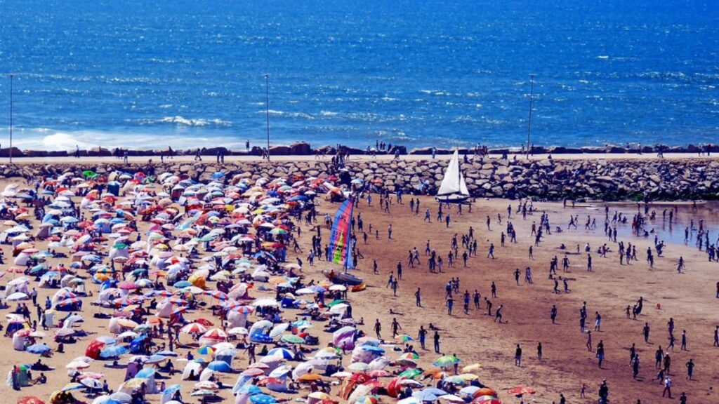 Stay hydrated when in Morocco for a safe vacation