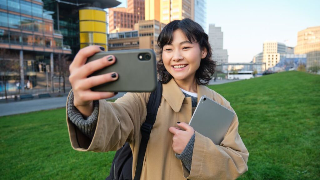 賢く旅しよう：国際ローミングフリー携帯プランガイド / ー携帯プランガイド
