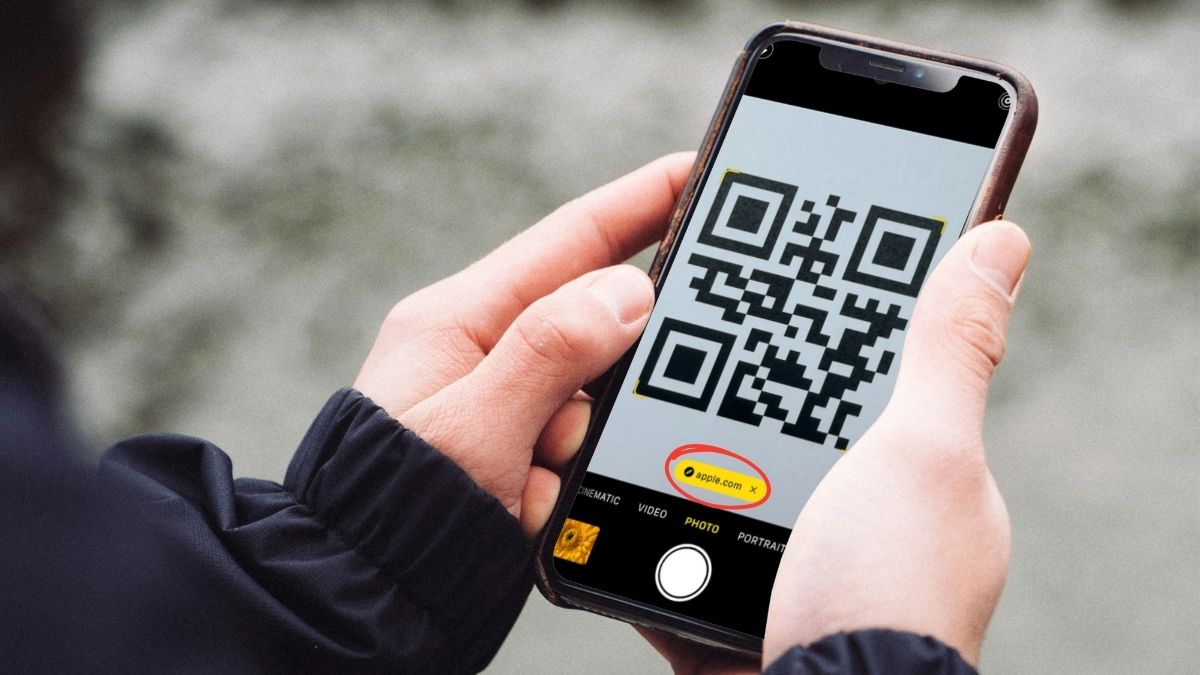 iPhone camera app displays a link whenever you scan a code