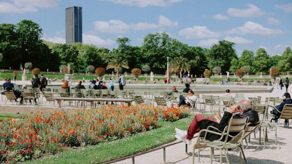 Must Things to Do in Paris : Relax at Luxembourg Gardens