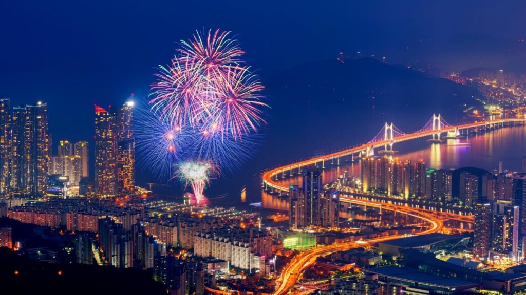 Os festivais de outono na Coreia: os fogos de artifício na praia de Gwangalli, em Busan