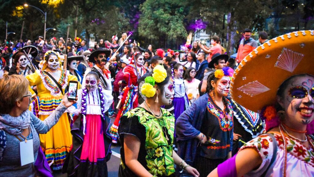 Plan Ahead for the Festive Rush - Mega Caterinas Parade