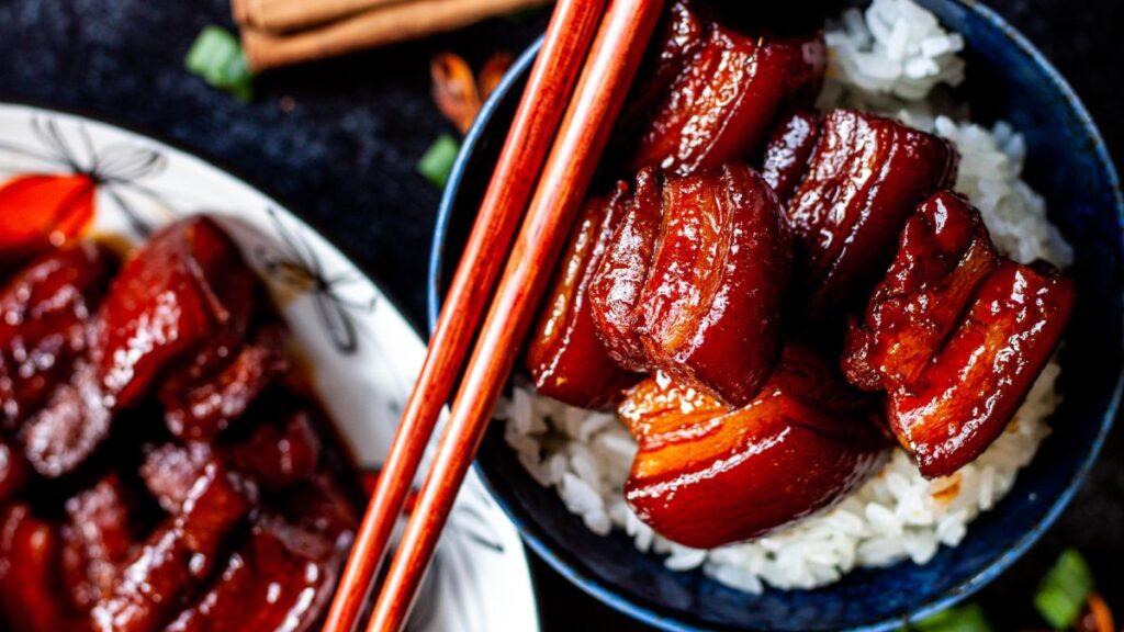 本場の上海料理を体験 - 本場の上海料理を体験しよう - 一度は食べたい上海料理 - 紅焼肉（ホンシャオルー）