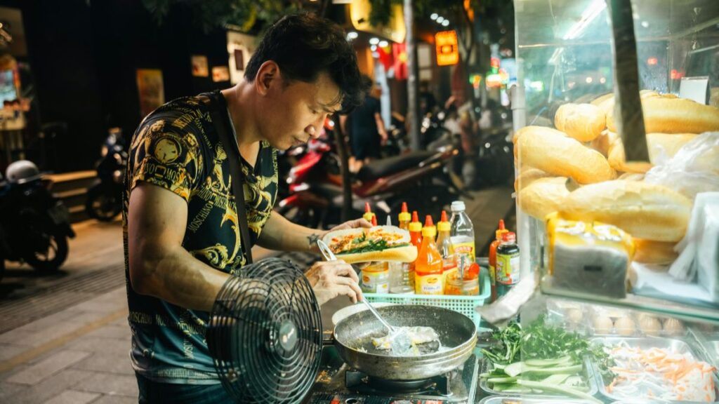 Cheapest Places in Asia to Visit - eat street food