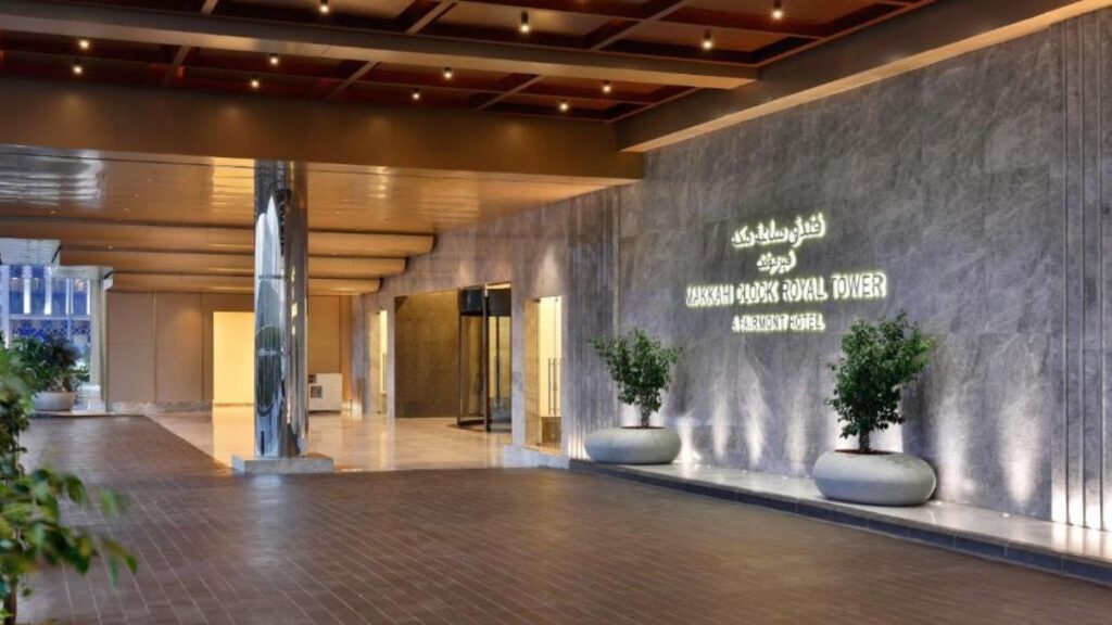 10 Exquisite Luxury Hotels in Mecca-Makkah-Clock-Royal-Tower