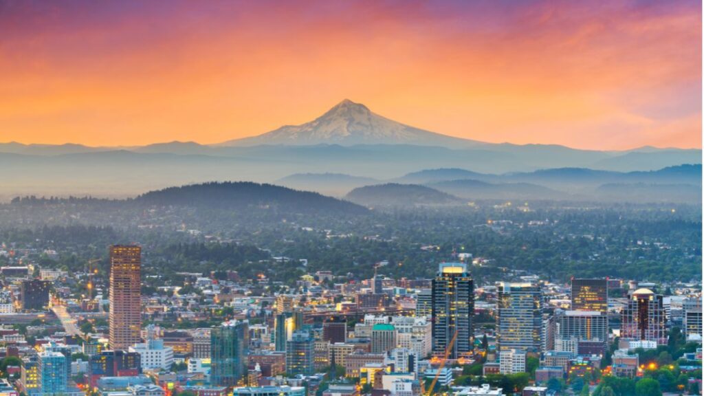 10 Nice Places in USA to visit - Portland- Oregon