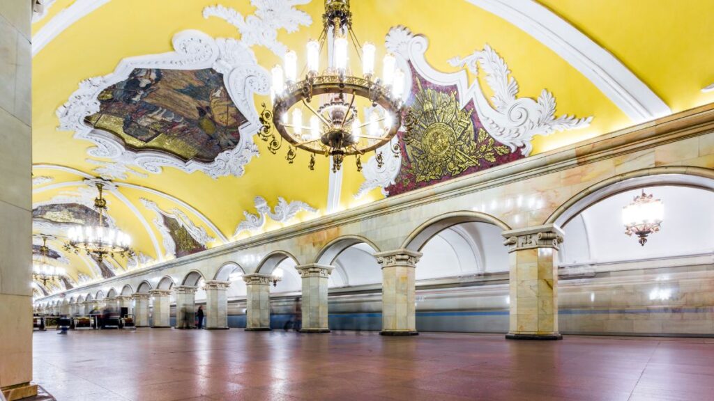 Buy your transportation tickets online thanks to Ubigi eSIM