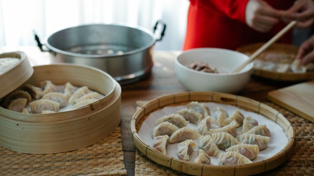 Das chinesische Neujahrsfest in China - Knödel (jiaozi)