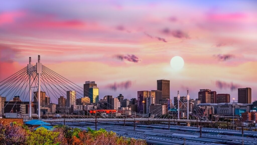 ヨハネスブルグのリーズナブルホテル - Ubigi eSIMデータプランでヨハネスブルグ旅行を楽しもう