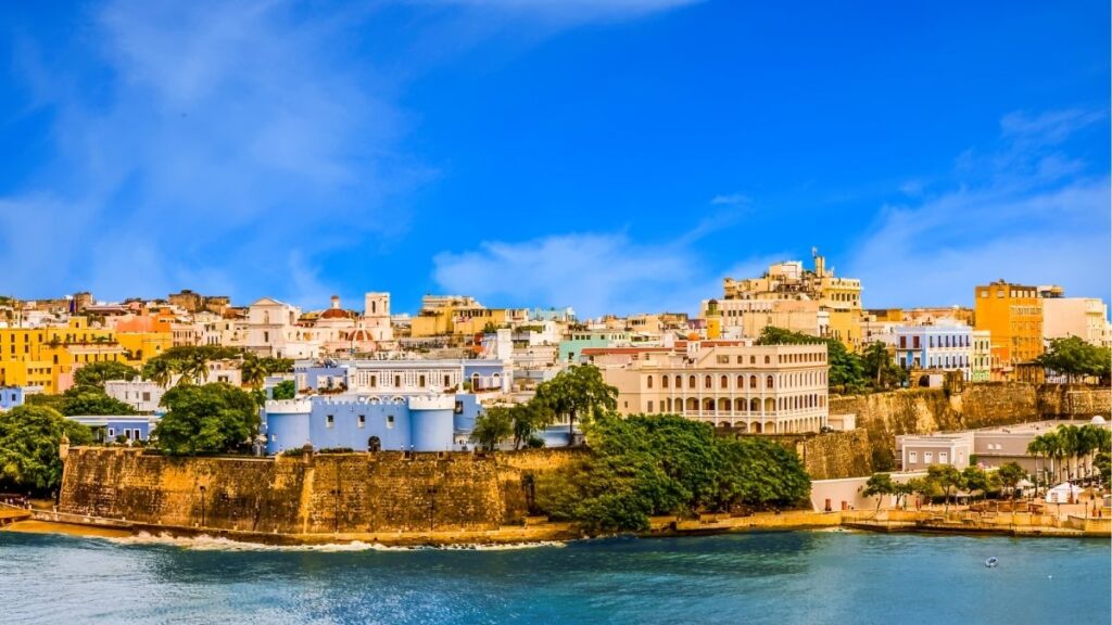 Stay informed during Puerto Rico's dry season with Ubigi eSIM