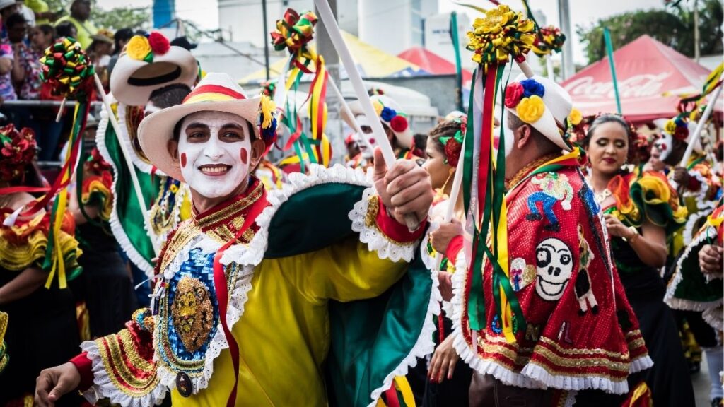 Entdecken Sie den Carnaval de Barranquilla in Kolumbien mit Ubigi eSIM