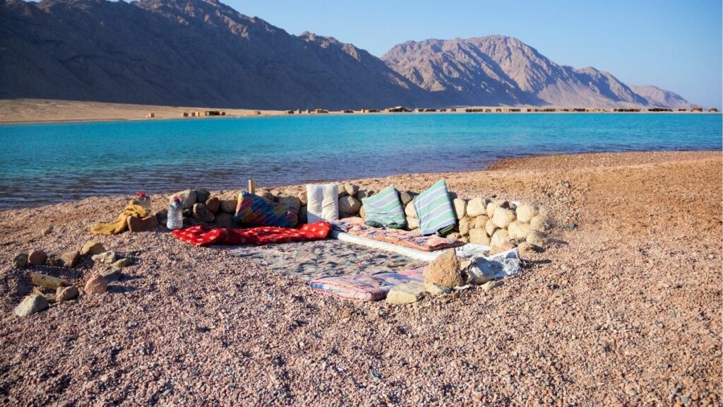 Découvrez la meilleure période pour aller au Blue Hole d'Egypte avec Ubigi eSIM