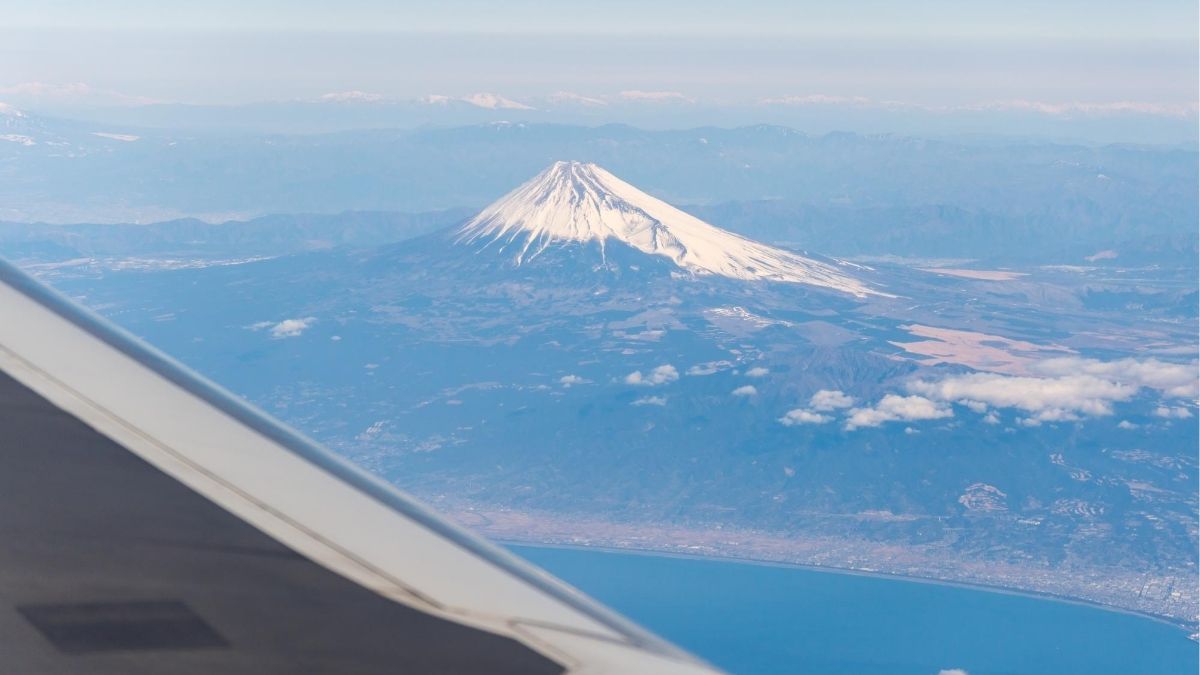 Ubigi Travel Blog: Hawaii to Japan Flight Duration
