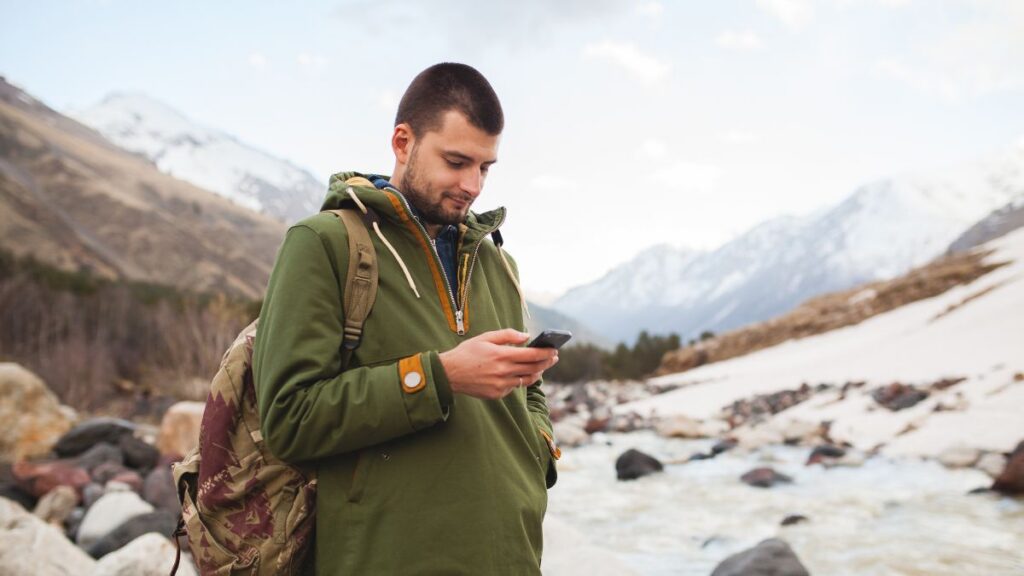 How to Save Mobile Data While Traveling - Stay connected and control your data usage during your travels with Ubigi eSIM