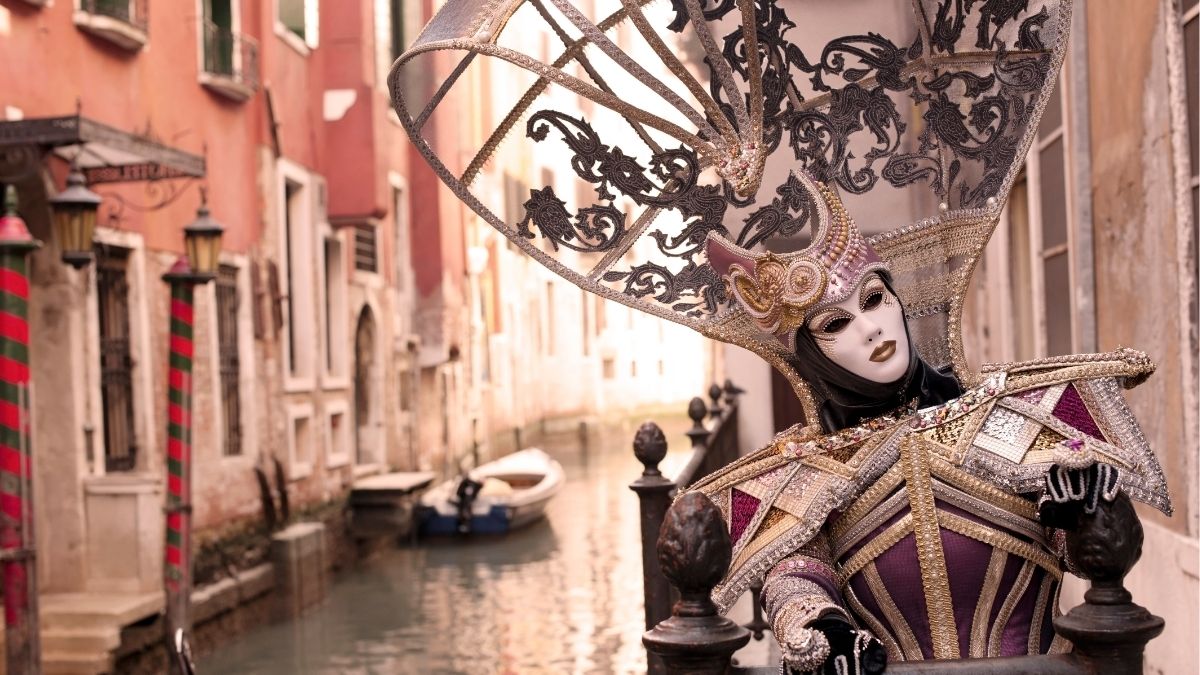 Ubigi travel blog: The carnival of Venice in Italy