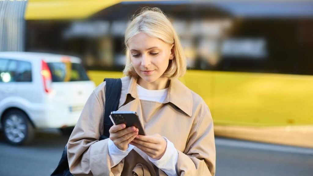 Why choosing a travel eSIM