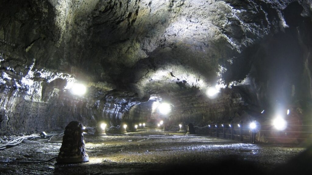 Trail through Manjanggul Cave