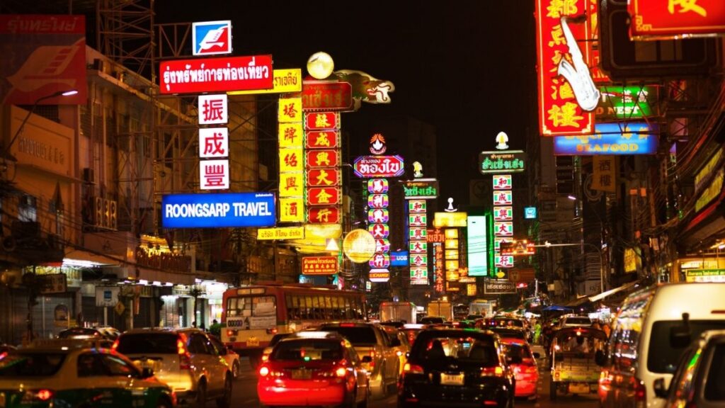 Esplorate la Chinatown di Bangkok a Yaowarat Road