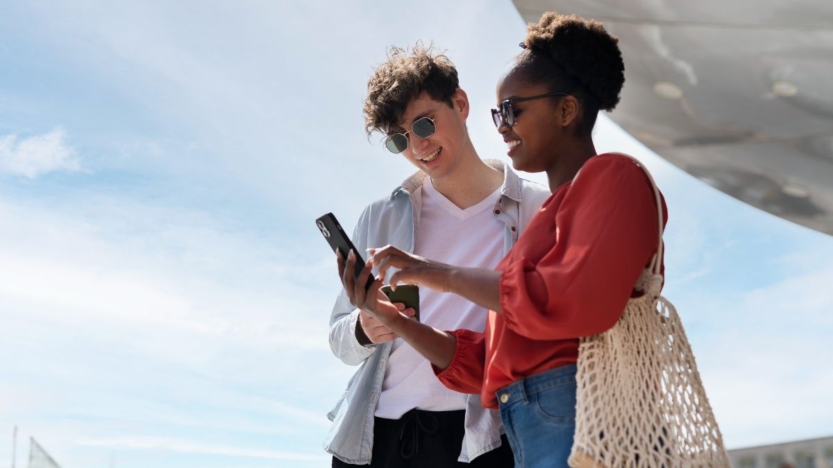 Ubigi Travel blog: Annual eSIM Data Plan for Long-Term Connectivity Abroad