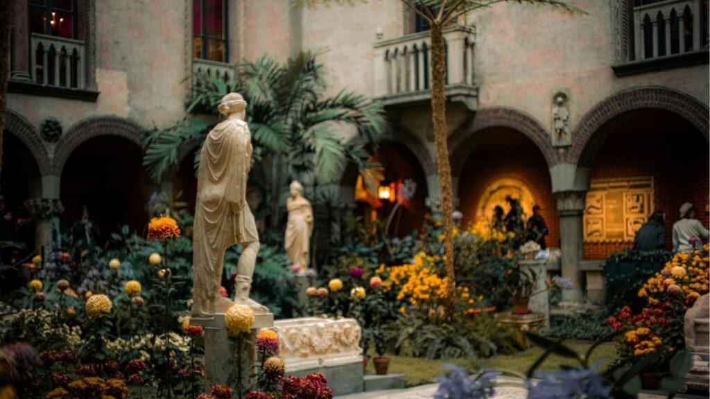 Explore the city's intellectual heartbeat