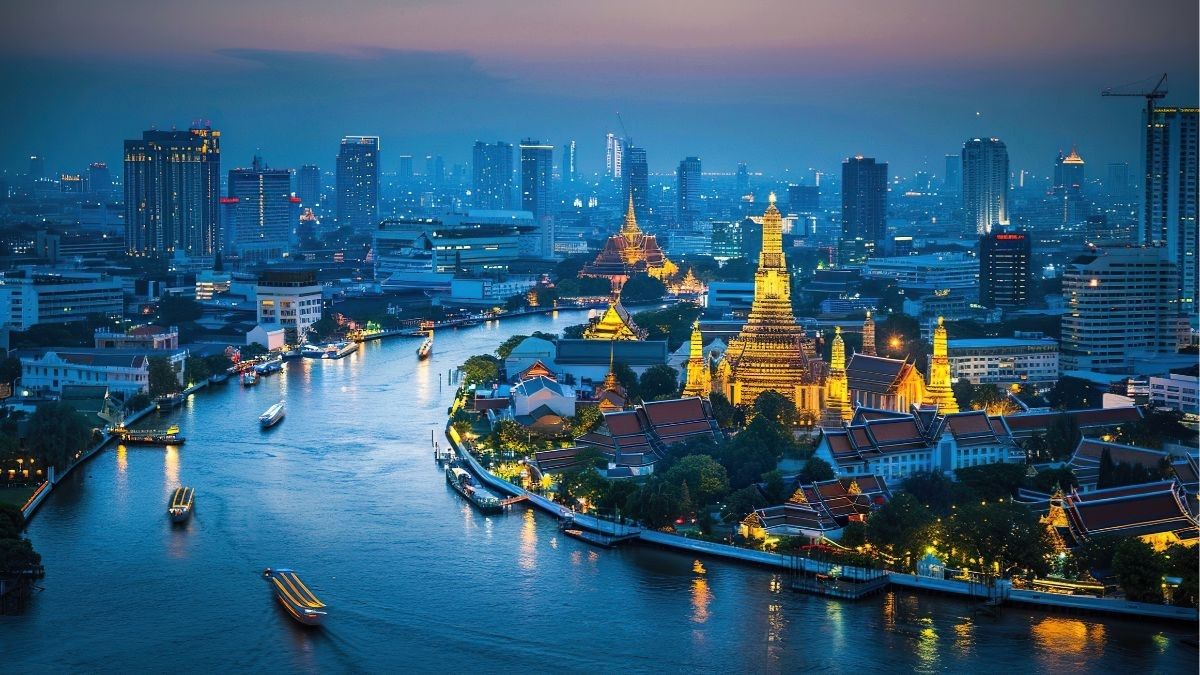 Ubigi Travel blog: 10 Souvenirs to Bring Back from Bangkok