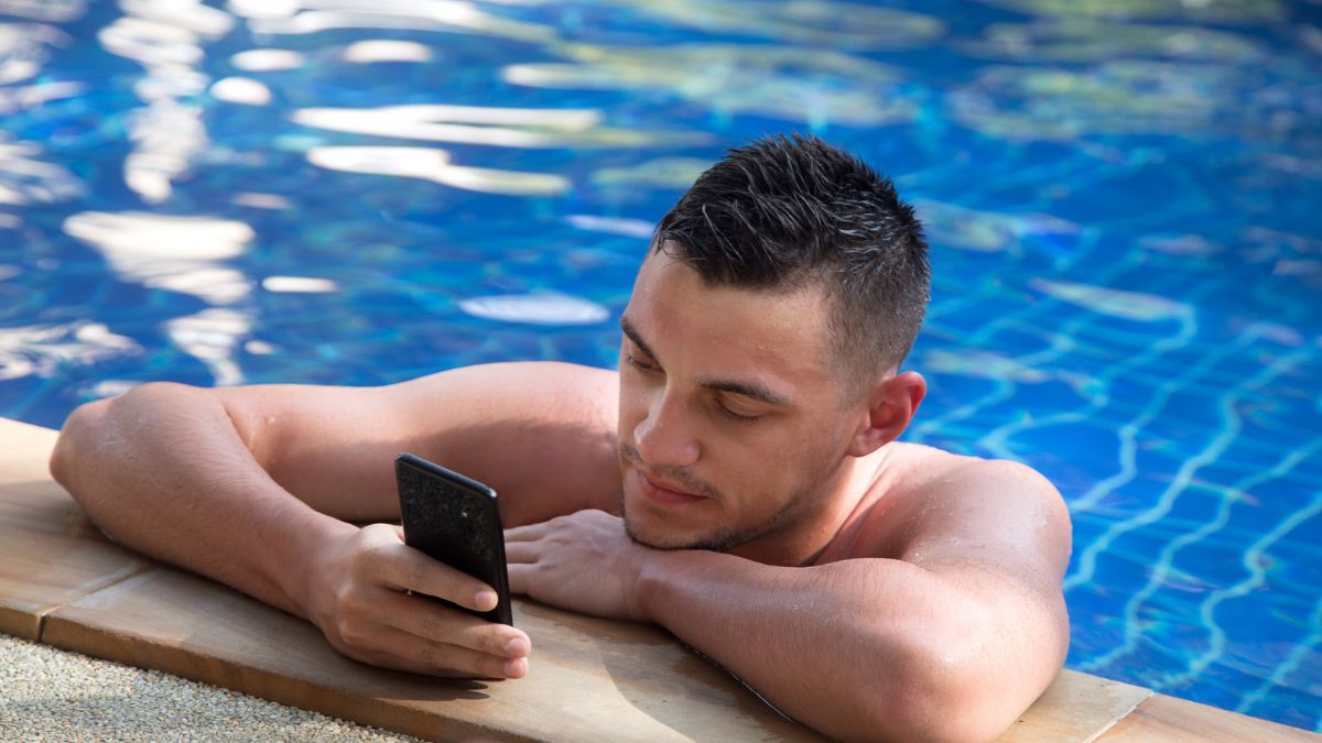 Ubigi Travel blog - Royal Caribbean Internet Packages: Plans, Prices & Alternatives