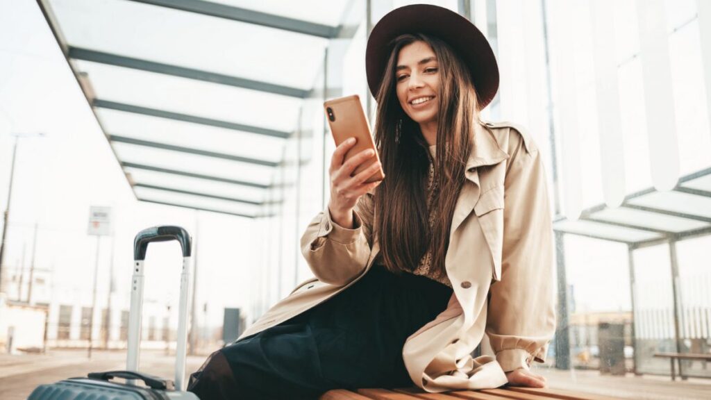 Why Use an eSIM When Traveling?