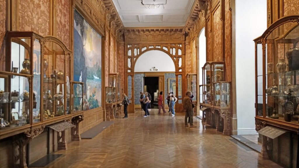Visitez le Musée des Arts Décoratifs